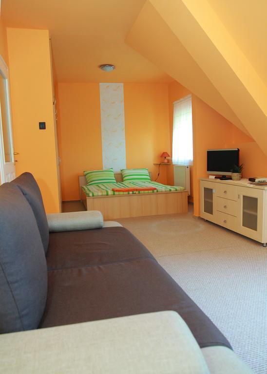 Bors Apartman Segedyn Zewnętrze zdjęcie